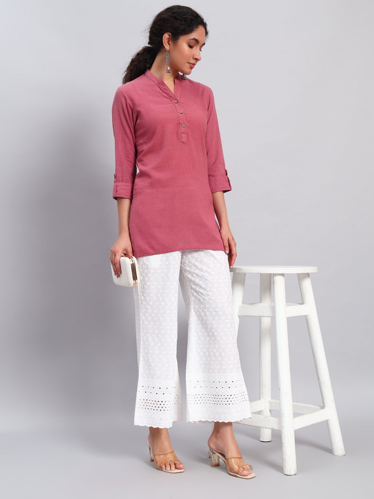 Women's Jalebi Borer Design Embroidered Chikankari Palazzo