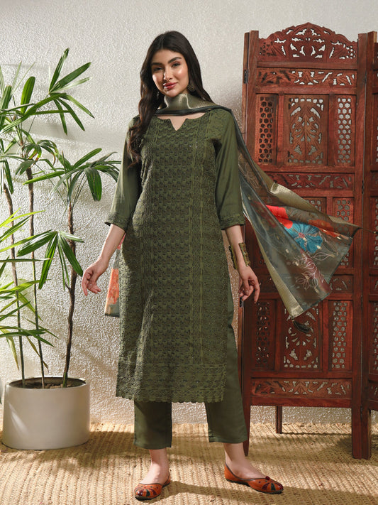 Mehendi Green Embroidered Silk Women's Kurta, Pyjama & Dupatta Set