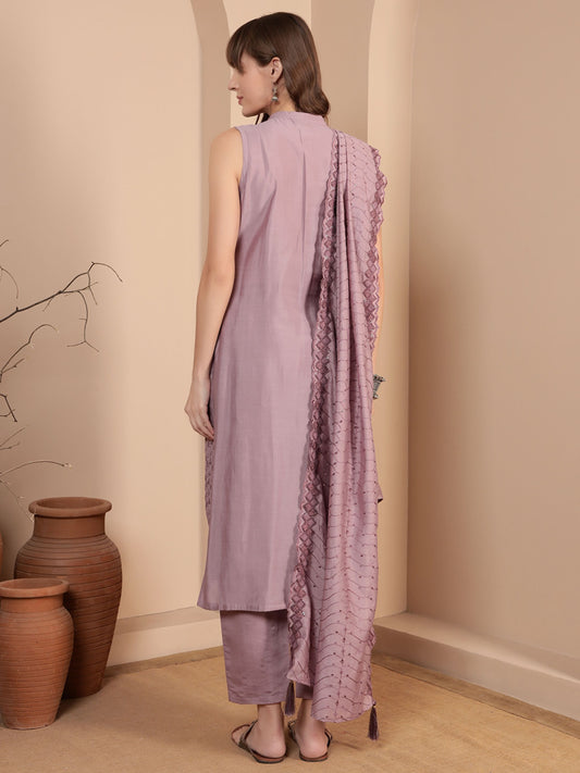 Mauve Embroidered Silk Blend Women's Kurta, Pyjama & Dupatta Set