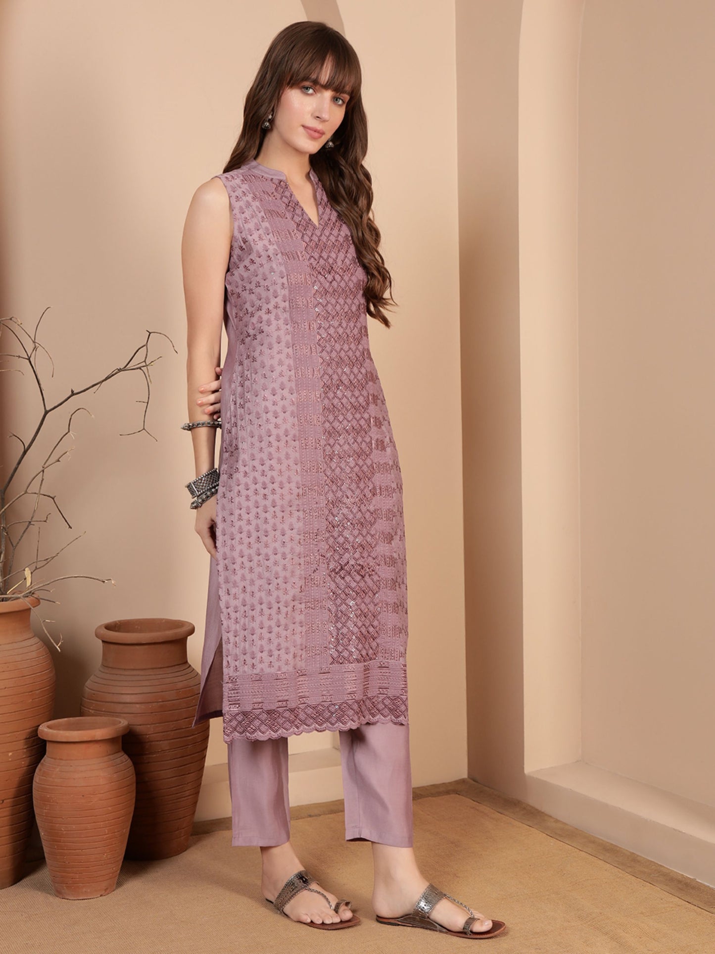 Mauve Embroidered Silk Blend Women's Kurta, Pyjama & Dupatta Set