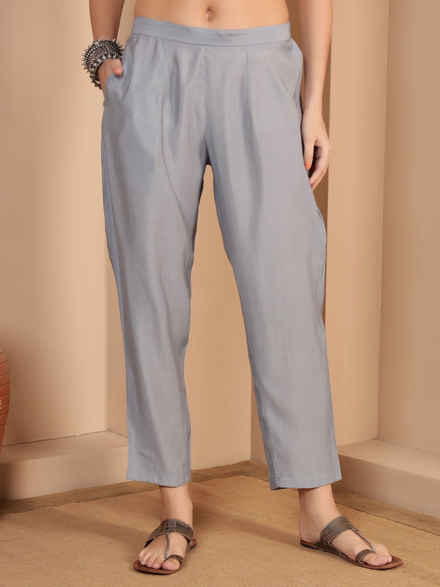 Cloud Grey Embroidered Silk Blend Women's Kurta, Pyjama & Dupatta Set