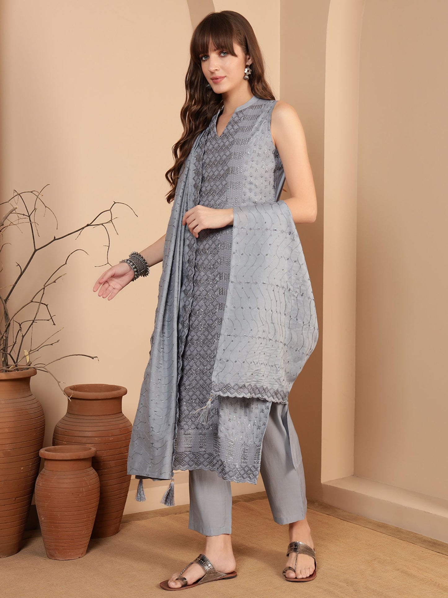 Cloud Grey Embroidered Silk Blend Women's Kurta, Pyjama & Dupatta Set