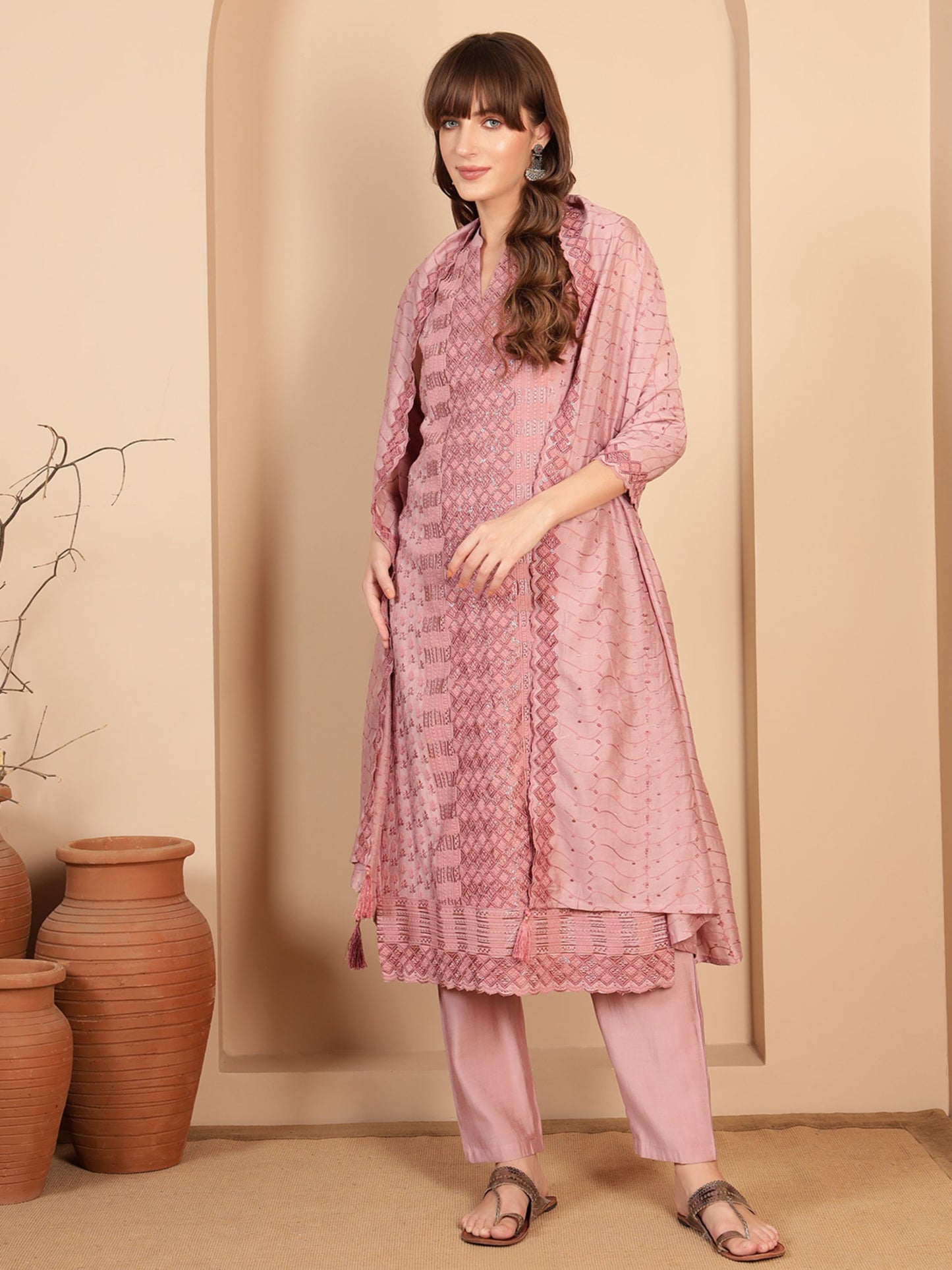 Dusty Rose Embroidered Silk Blend Women's Kurta, Pyjama & Dupatta Set