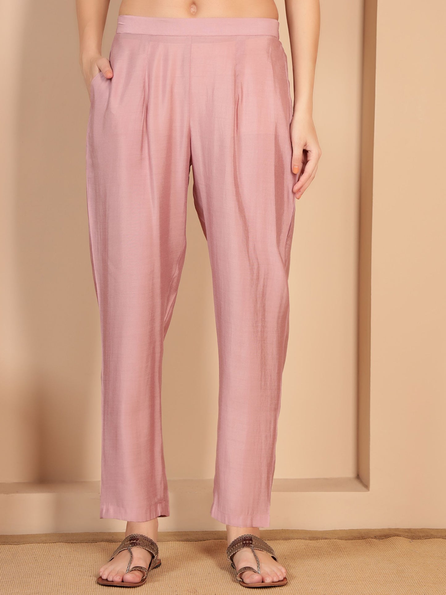 Dusty Rose Embroidered Silk Blend Women's Kurta, Pyjama & Dupatta Set