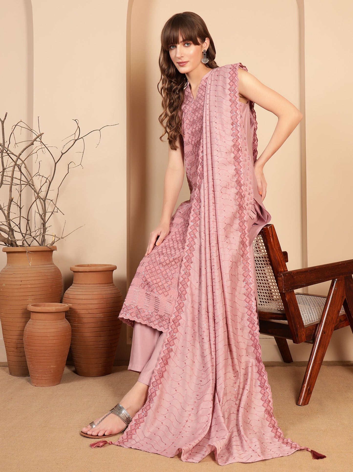 Dusty Rose Embroidered Silk Blend Women's Kurta, Pyjama & Dupatta Set