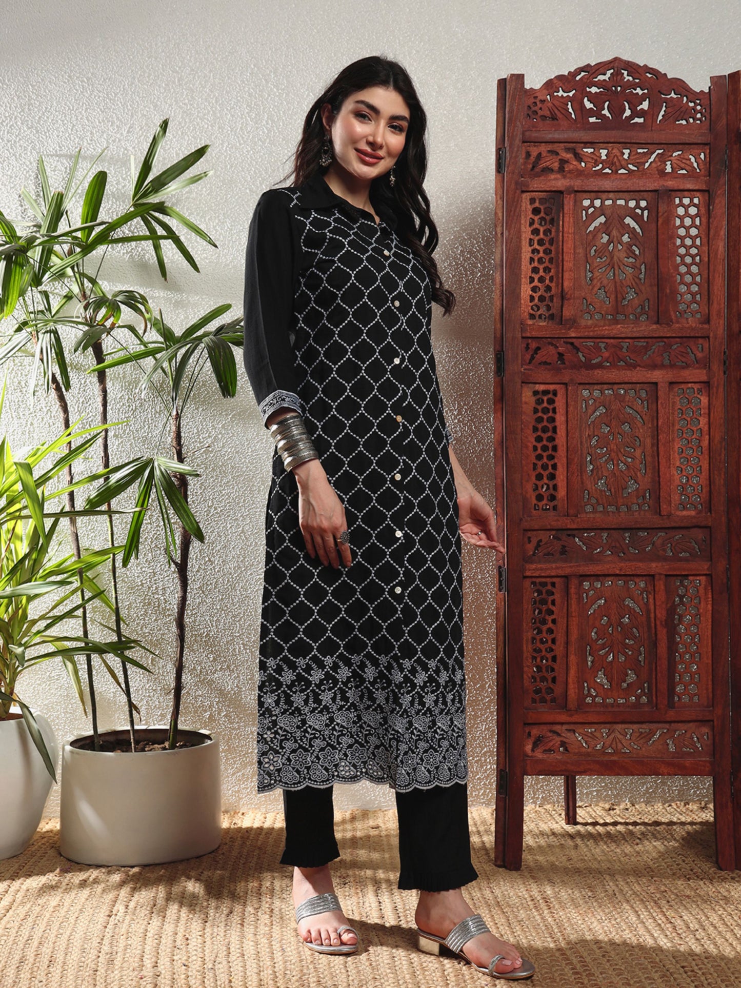 Black Checkered Viscose Women's Kurta, Pyjama & Dupatta Set