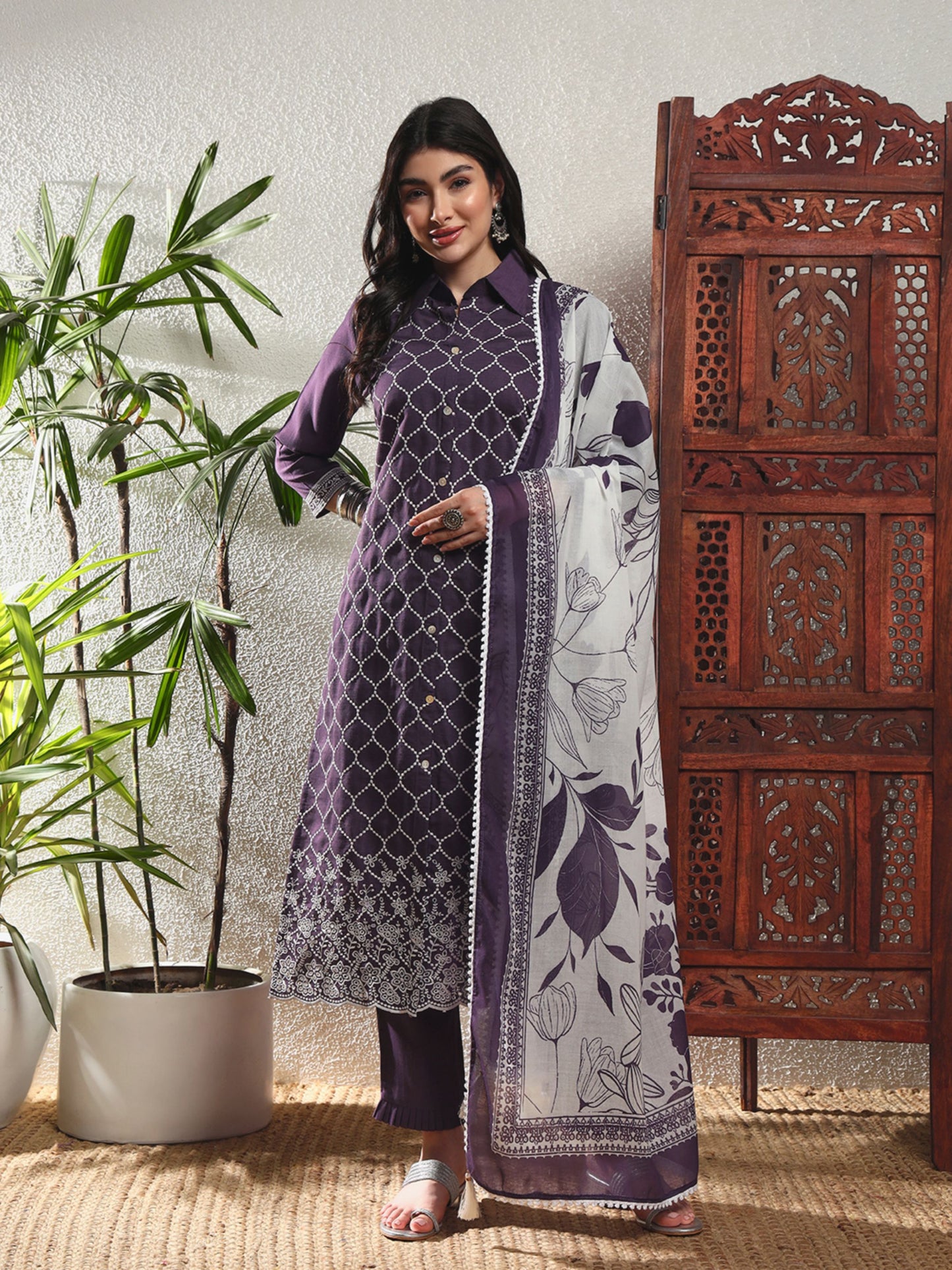 Deep Purple Checkered Viscose Women's Kurta, Pyjama & Dupatta Set