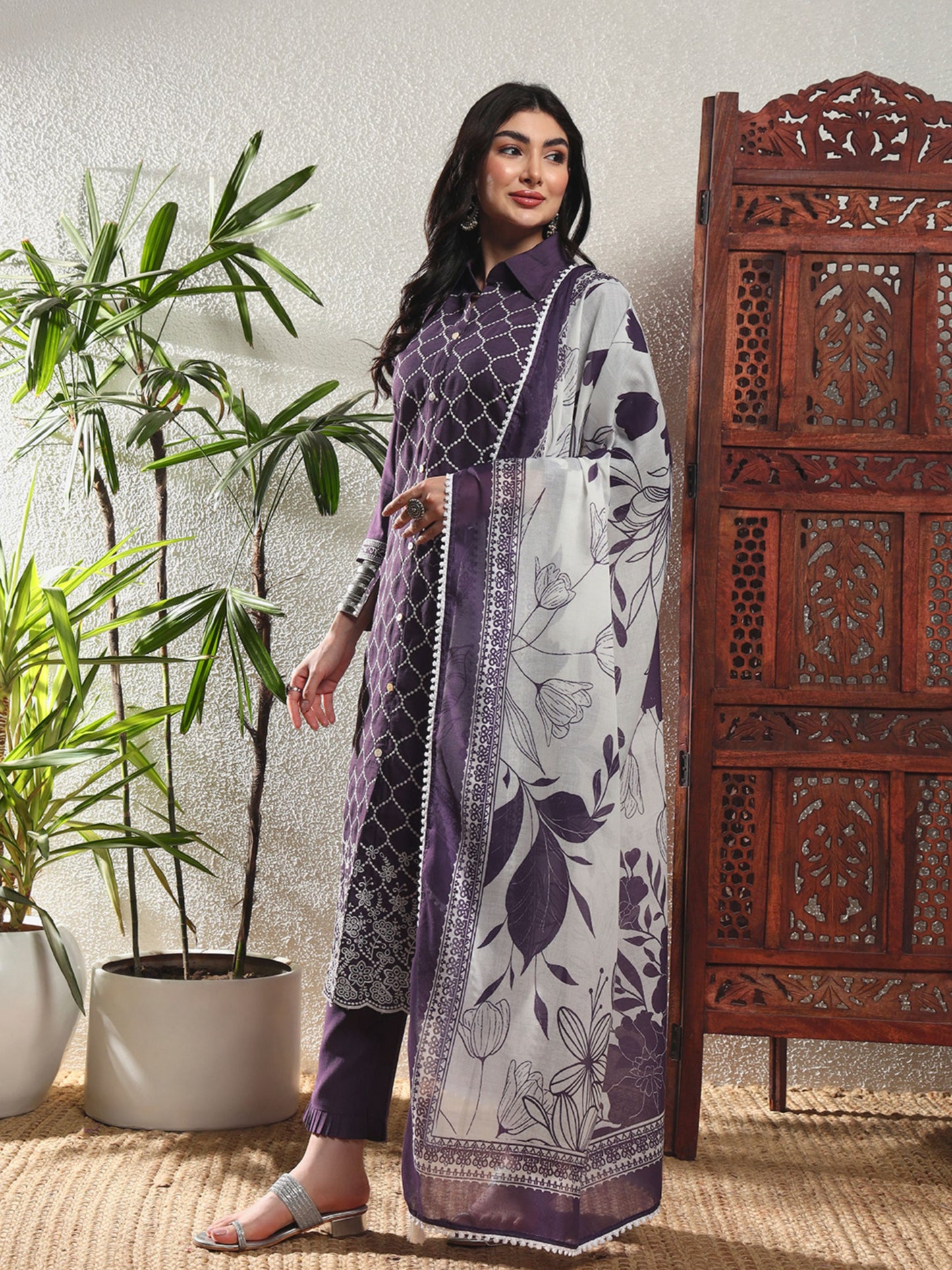 Deep Purple Checkered Viscose Women's Kurta, Pyjama & Dupatta Set