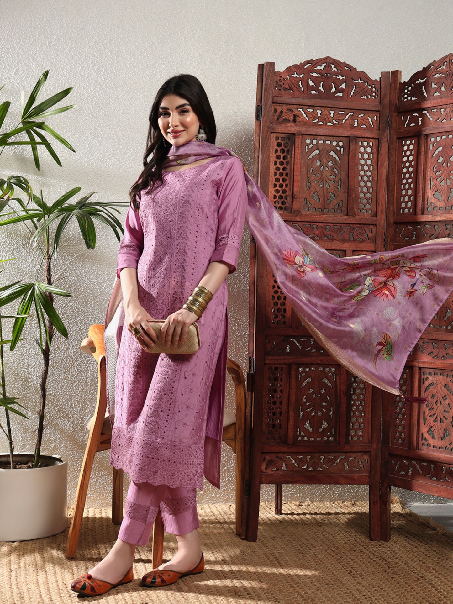 Light Purple Embroidered Viscose Women's Kurta, Pyjama & Dupatta Set