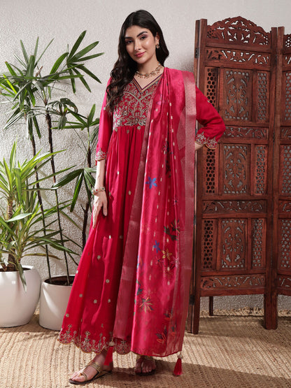 Raspberry Pink Embroidered Silk Women's Kurta, Pyjama & Dupatta Set