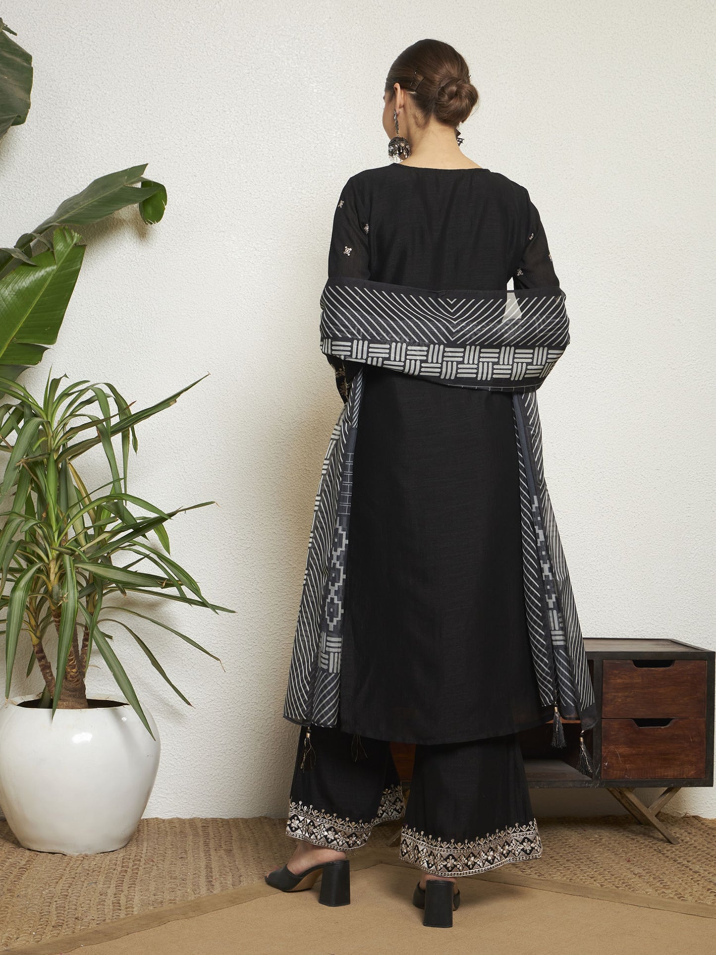 Ivory Embroidered Silk Women's Kurta,Palazzo and Dupatta Set