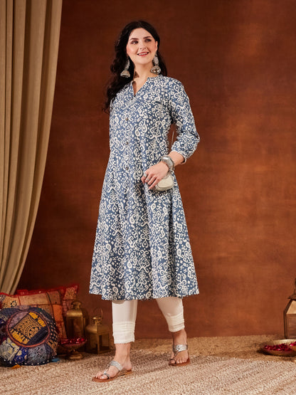 Pink Printed Cotton Women's Kurta and Pant Set
