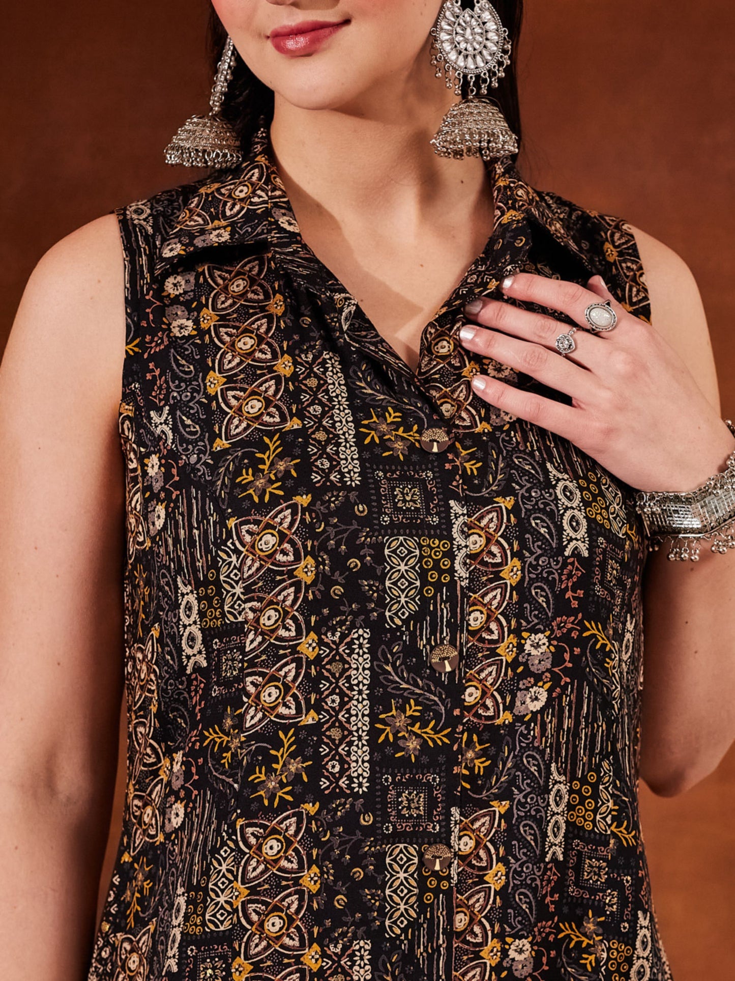 Black Yellow Printed Rayon Women's Kurta and Pant Set
